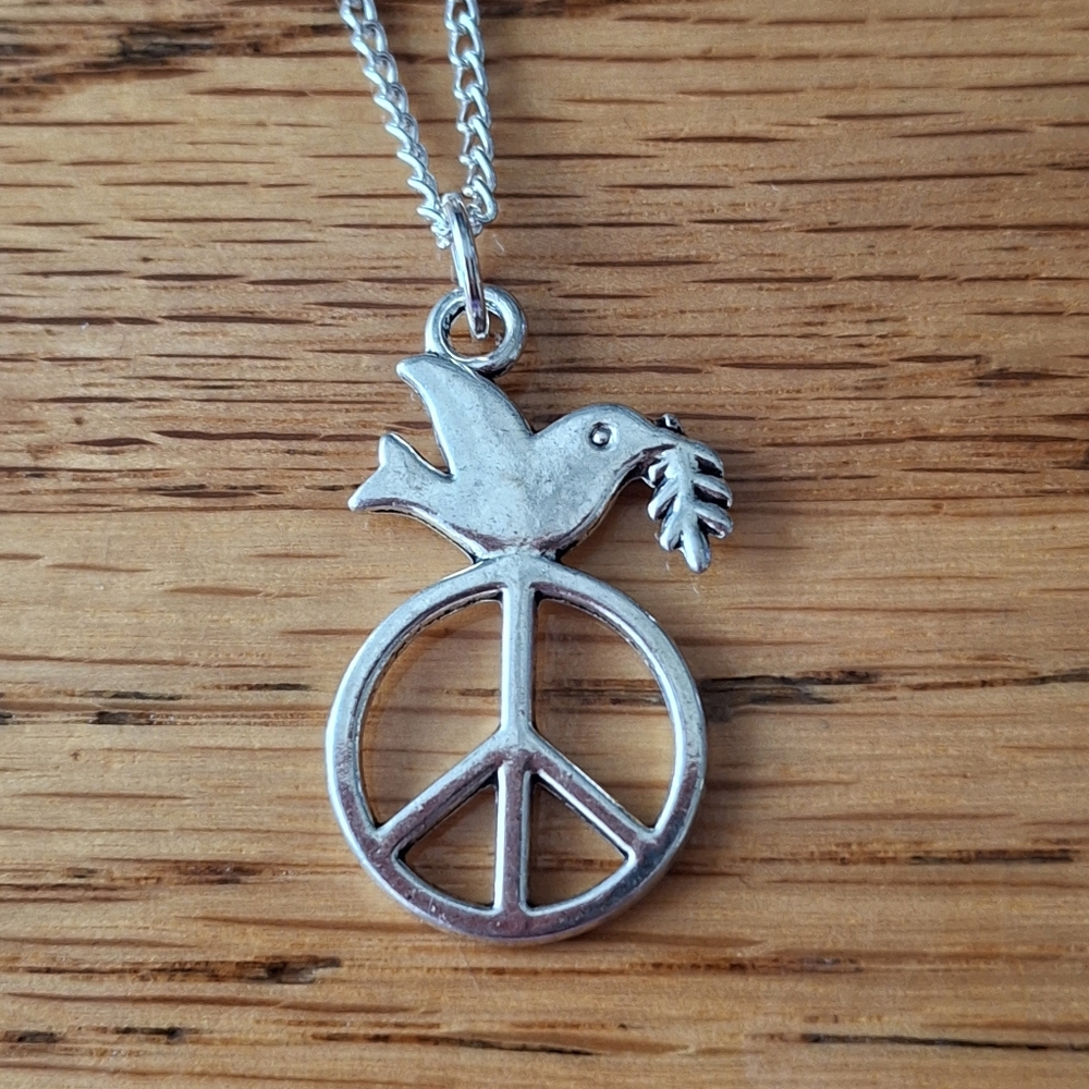 Silver Peace Dove Pendant 18"  Necklace Pendant Measures 1 3/4"